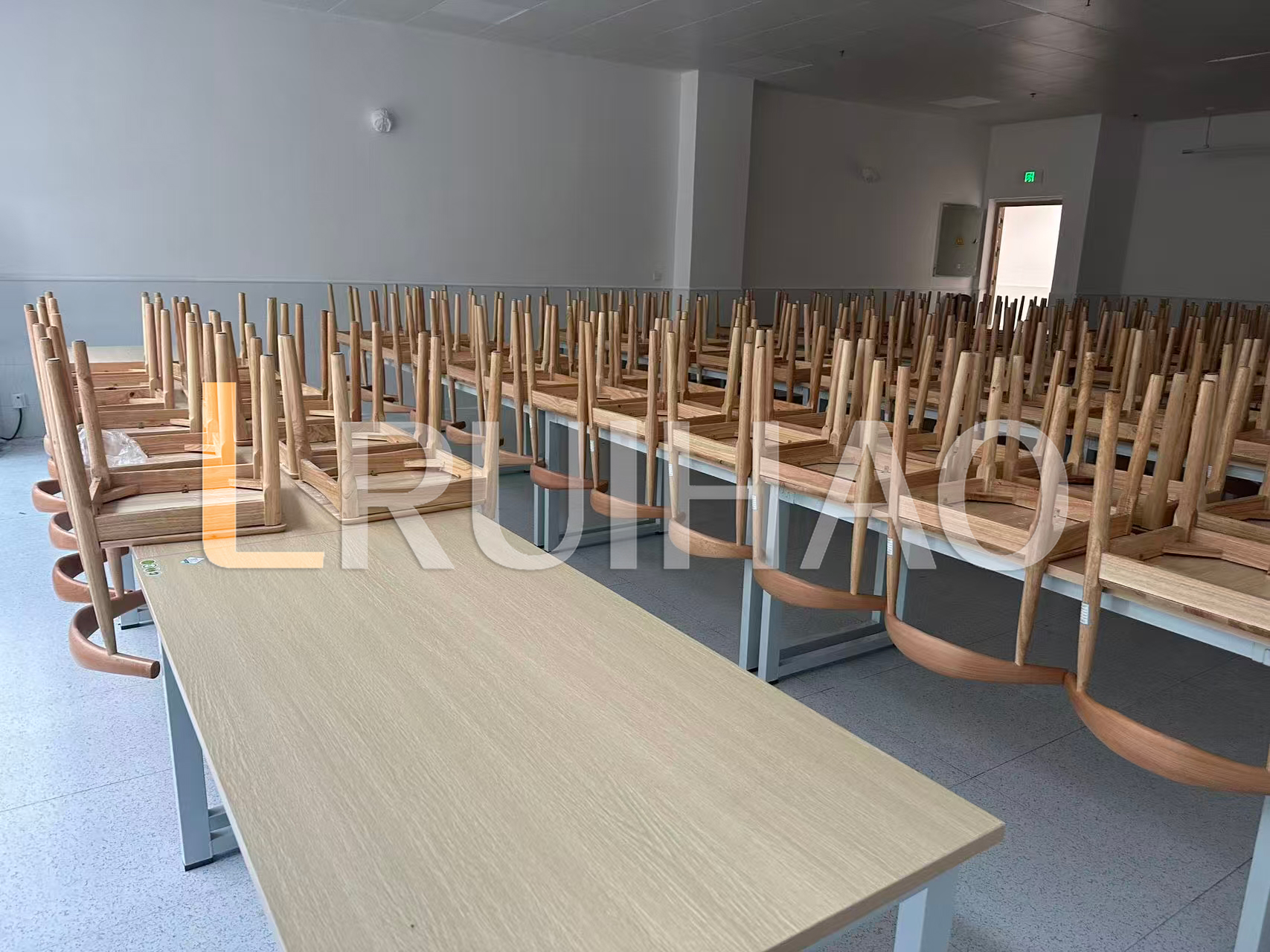 淮安市某职业学校图书馆
